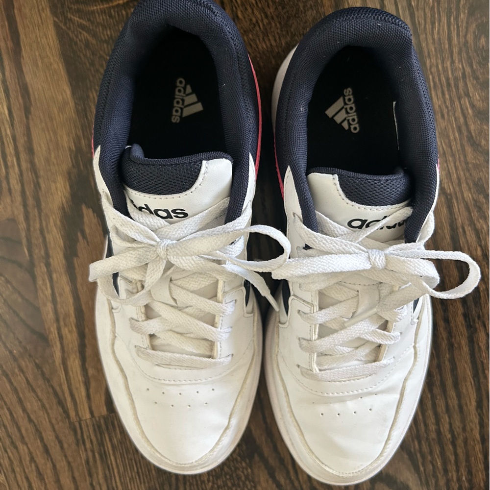 Adidas women’s 9